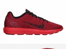 Nike Lunaracer+ 3 ɫ
